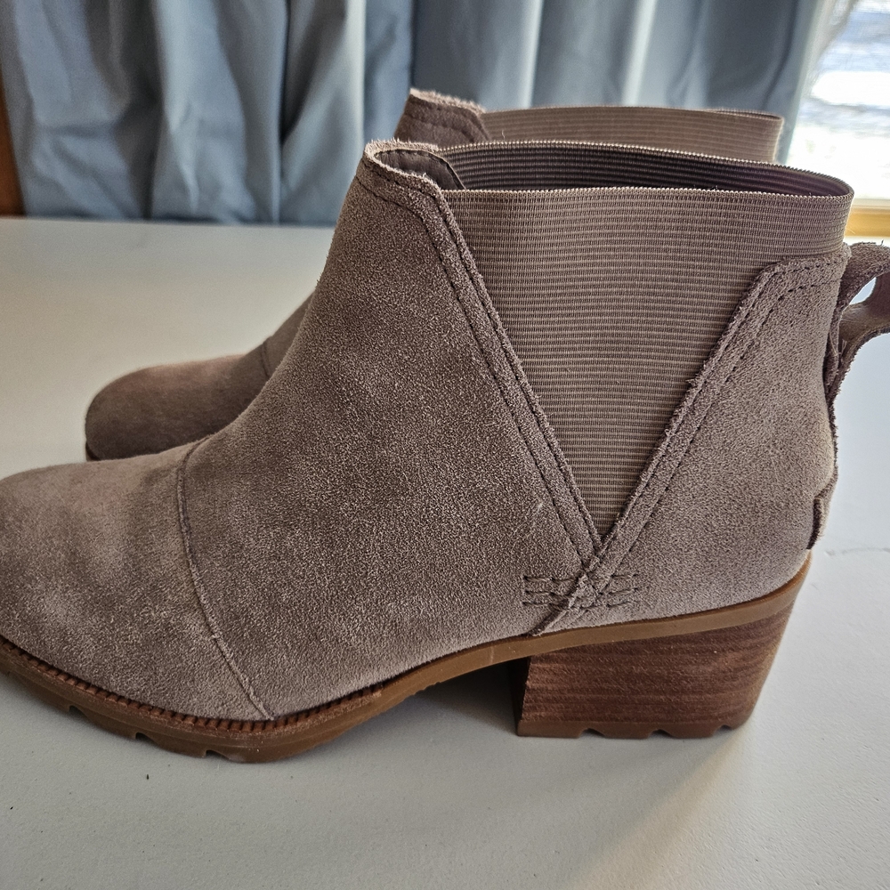 Sorel Taupe Suede Ankle Booties